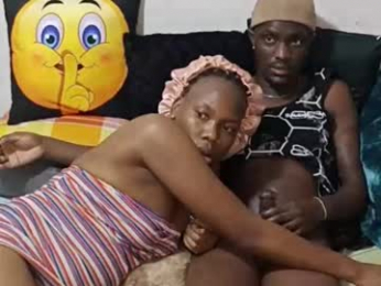 creamyhub webcam model stream image