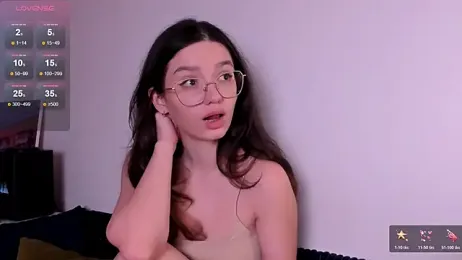 miabellee_ webcam model stream image