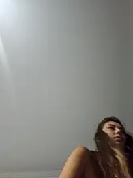 Virggin_Squirt webcam model stream image