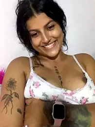 LinaSwitt webcam model stream image