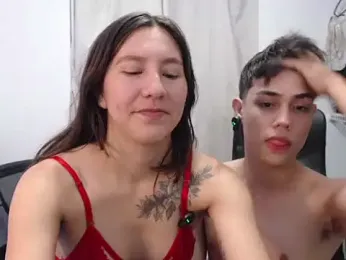 T-PHotxCouple webcam model stream image