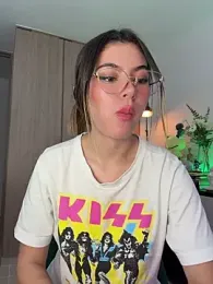 Your_Honeey webcam model stream image