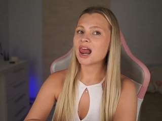 ellyary webcam model stream image