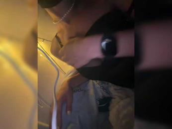 Love698 webcam model stream image