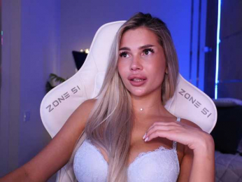hey_Babyfaces webcam model stream image