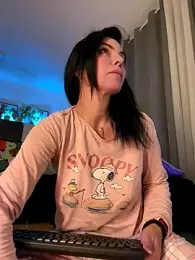 KimKelly13 webcam stripchat model stream image