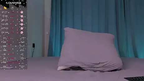 Shiny_Jennifer webcam model stream image