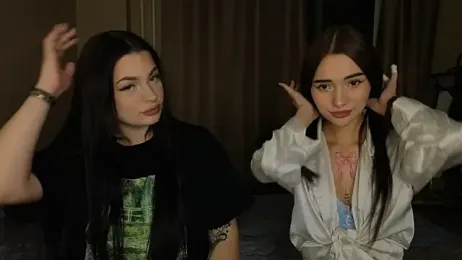 LisaAndDenis webcam model stream image