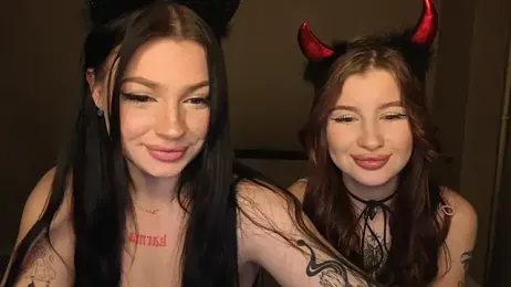 LisaAndDenis webcam model stream image