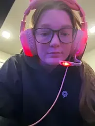 PussiesnCream_ webcam model stream image