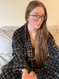 PussiesnCream_ webcam model stream image