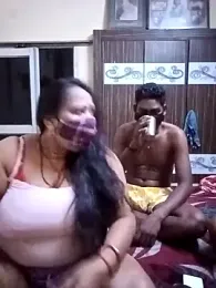 LoveOnStream webcam stripchat model stream image