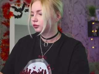 moon-valkyriie webcam model stream image