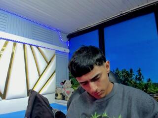 Nathan Maxime webcam model stream image