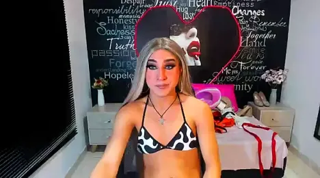 Georgina_Giio webcam model stream image