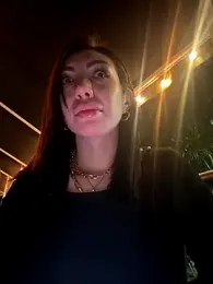 Sarahlove_90 webcam model stream image