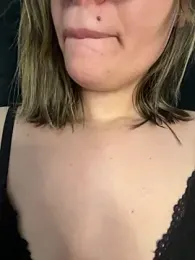 Pribaixinha webcam model stream image