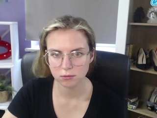 zoeyfancy webcam model stream image