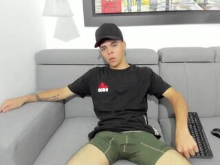 Derik Dixon webcam flirt4free model stream image