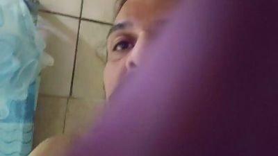 Justalilbitmore webcam model stream image
