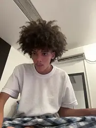 Max_Rain webcam stripchat model stream image