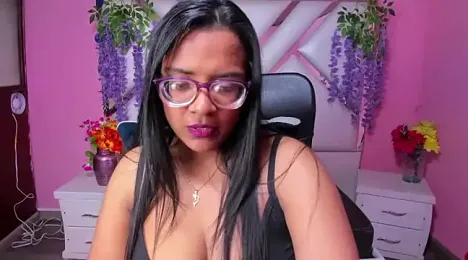 EmmaBrunette_ webcam model stream image