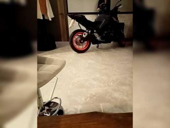 Fox-mia webcam bongacams model stream image