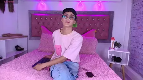 StevennSantan webcam stripchat model stream image