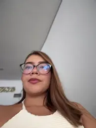 sara_calderon webcam stripchat model stream image