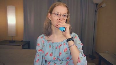 MertieAlie webcam model stream image