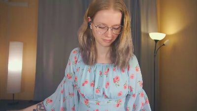 MertieAlie webcam model stream image