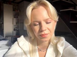 Zada Pomainville webcam flirt4free model stream image