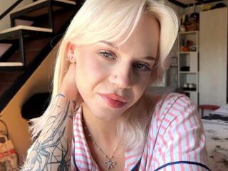 Zada Pomainville webcam model stream image