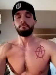 Paidbat webcam model stream image