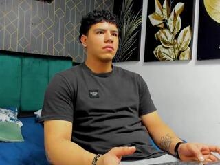 Tobias Vega webcam model stream image