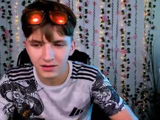 travis-wolf webcam model stream image