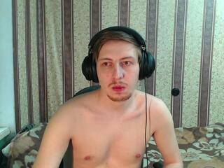 Darien Large webcam model stream image