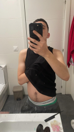 AlanYJoni webcam model stream image