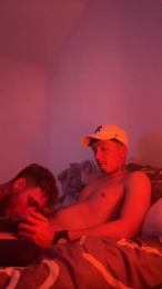 AlanYJoni webcam model stream image
