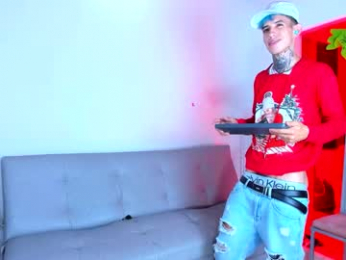 darwin_ggh webcam chaturbate model stream image