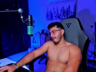 Bruno Oconer webcam model stream image