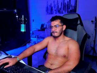 Bruno Oconer webcam model stream image