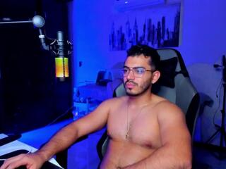 Bruno Oconer webcam model stream image