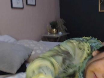 MiaVibe webcam model stream image