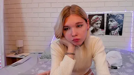 Blondy_Fina webcam model stream image