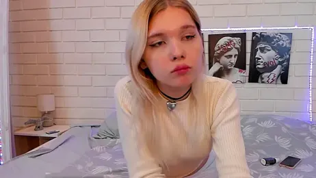Blondy_Fina webcam model stream image