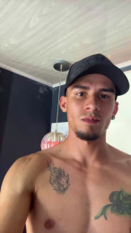 Sharon_Tyga20 webcam cam4 model stream image