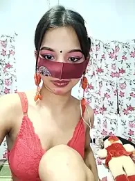 Orna-1 webcam stripchat model stream image