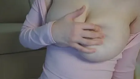 Iris_pure webcam stripchat model stream image