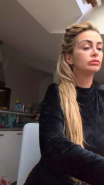 NyxBaroness webcam model stream image